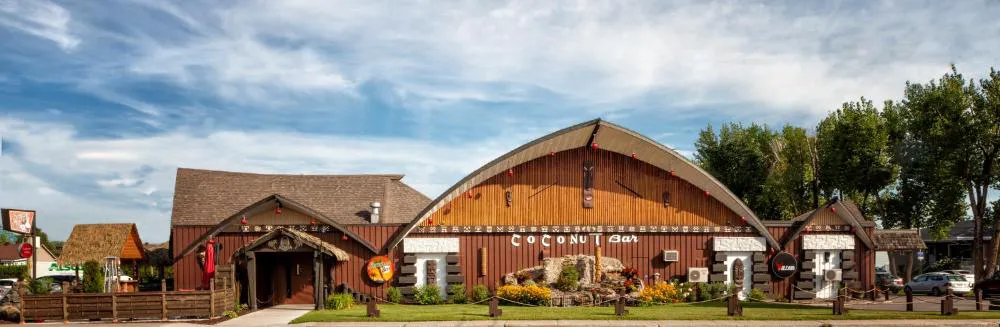 Hotel - Motel Coconut hotel hero