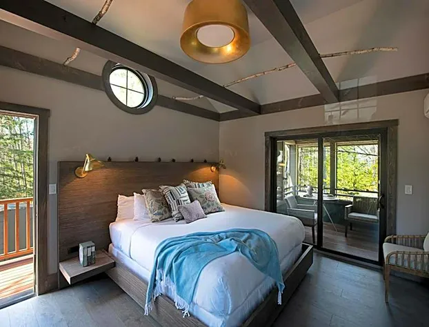 Hidden Pond hotel detail image 2