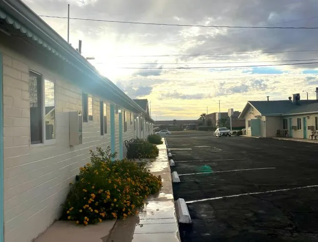 Howard Johnson by Wyndham Ridgecrest, CA hotel detail image 3