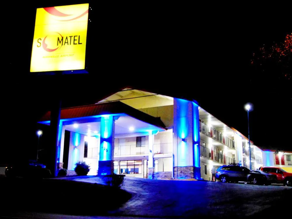 Somatel Nashville Airport Hotel hotel hero