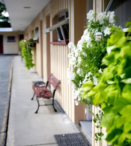 Sunset Motor Inn hotel detail image 3