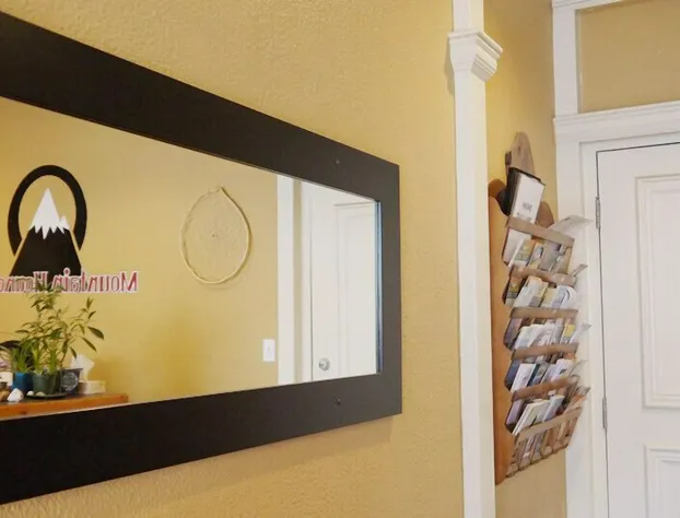 Mountain Hound Inn hotel detail image 4