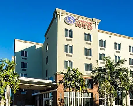 Comfort Suites Miami Airport North hotel detail image 4
