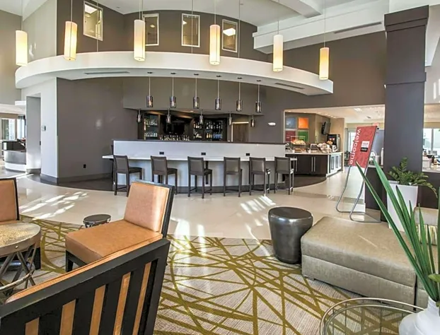 Comfort Suites Miami Airport North hotel detail image 4