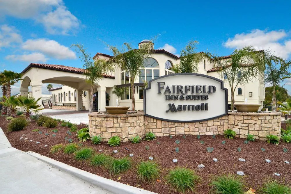 Fairfield Inn & Suites Santa Cruz - Capitola hotel hero