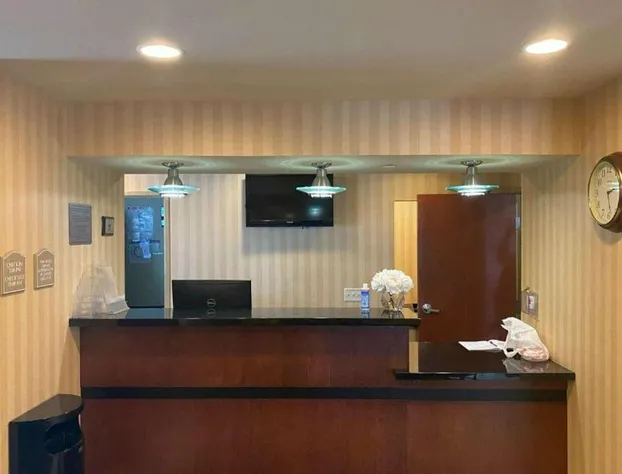 AmericInn by Wyndham Oshkosh hotel detail image 2