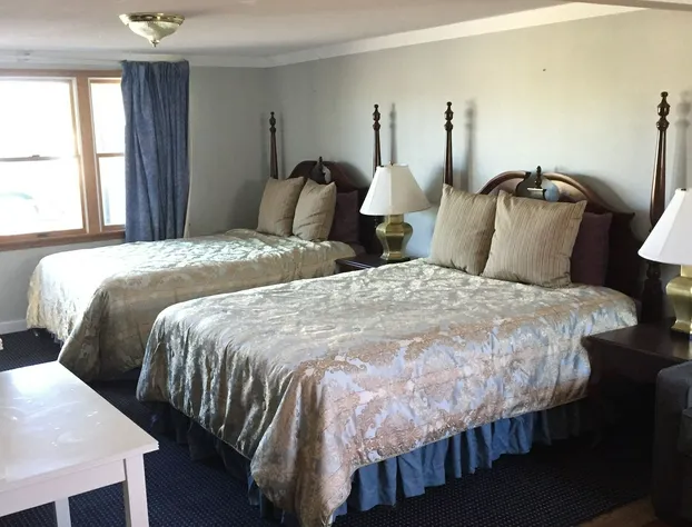 Beachfront White Sands hotel detail image 4