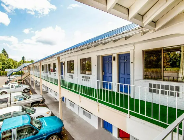 OYO Hotel Centralia - 2 mi from Providence Centralia Hospital hotel detail image 2