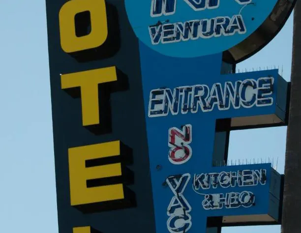 Bayshore Inn Motel hotel detail image 2