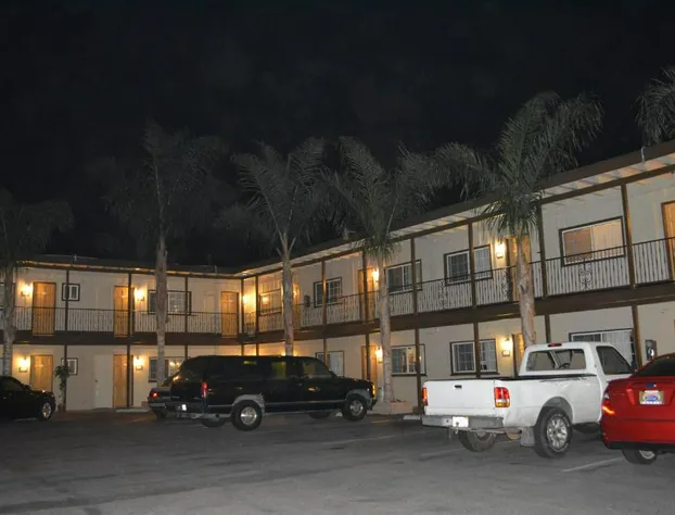 Bayshore Inn Motel hotel detail image 4