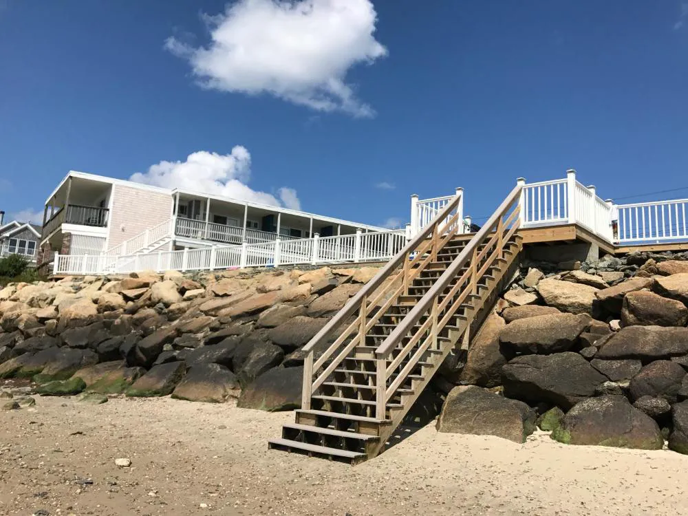 The Garlands Motel hotel hero