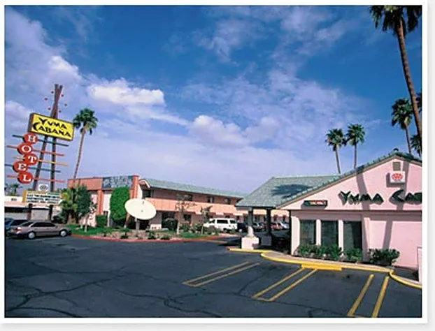 Econo Lodge Inn & Suites hotel detail image 4