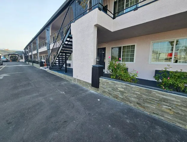 Flamingo Inn hotel detail image 4