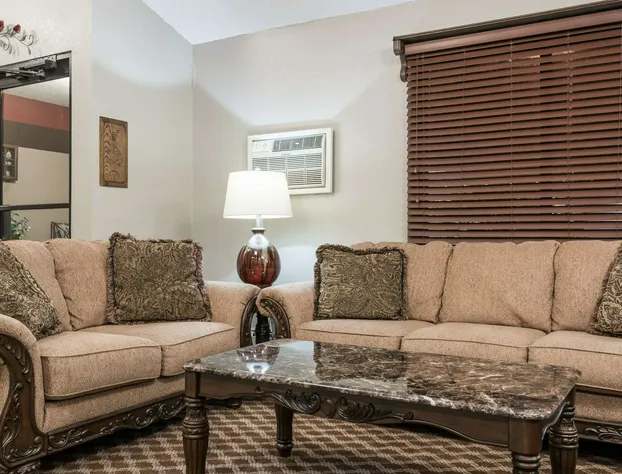 Knights Inn Litchfield hotel detail image 2