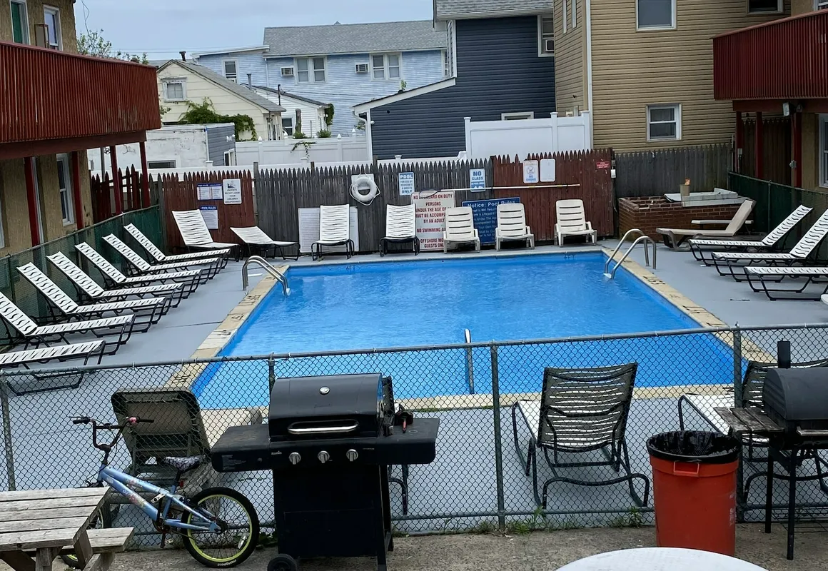 Offshore Motel hotel hero