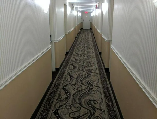 Luxury Inn hotel detail image 3
