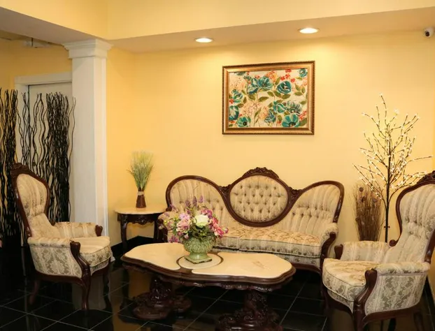 Shining Light Inn & Suites hotel detail image 4