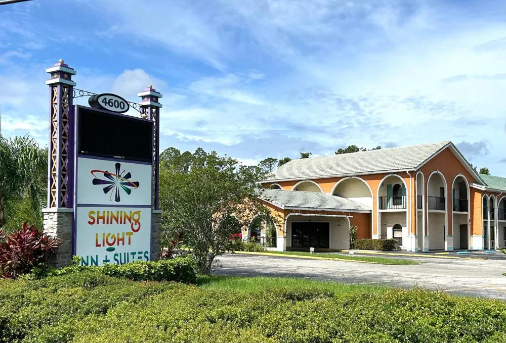 Shining Light Inn & Suites hotel hero
