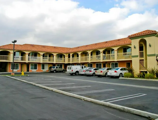 Crystal Inn Suites & Spas hotel detail image 3