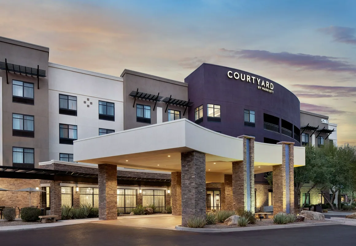 Courtyard Scottsdale Salt River hotel hero