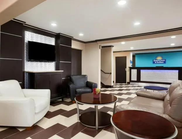 Days Inn & Suites by Wyndham Conroe North hotel detail image 4