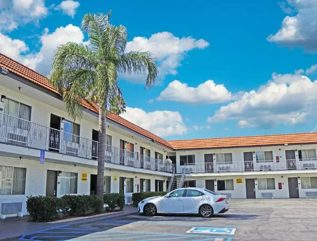 Hawthorne Plaza Inn hotel detail image 2