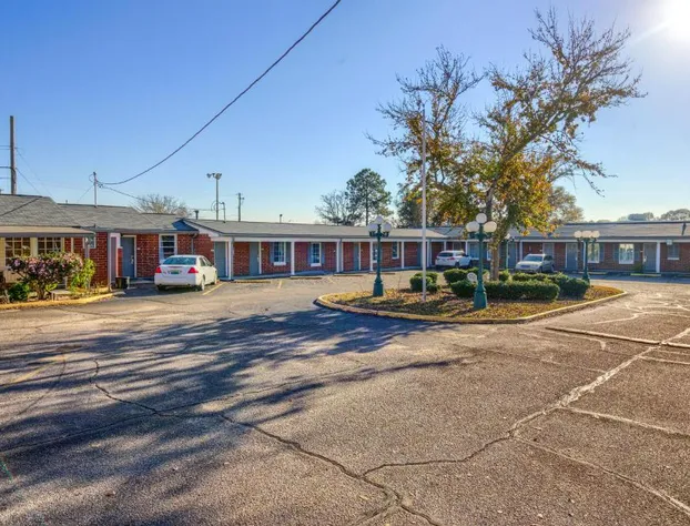 Adams Inn hotel detail image 1