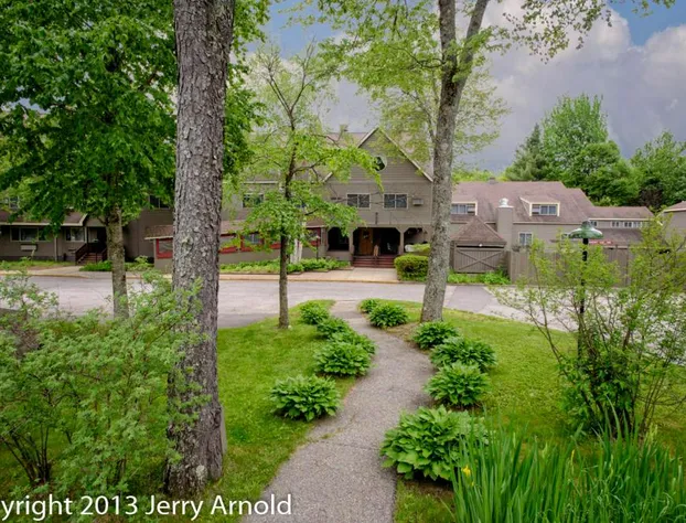 Snowy Owl Inn And Resort hotel detail image 3