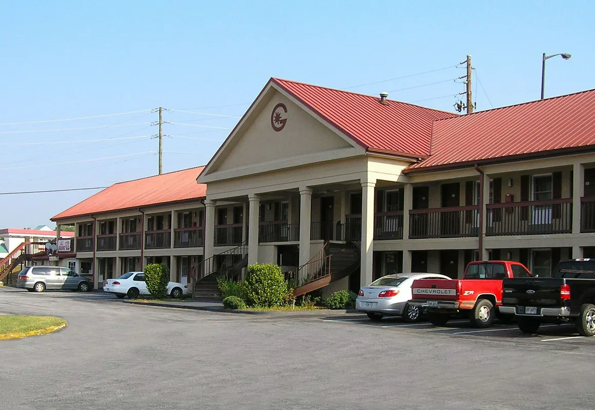 M Star Cleveland hotel hero