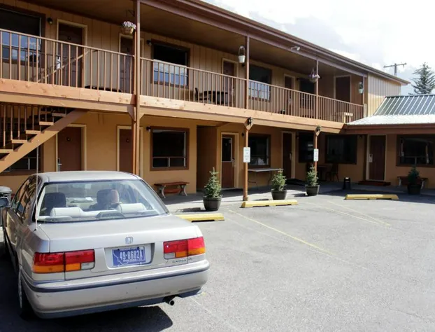 Country Motor Inn hotel detail image 1