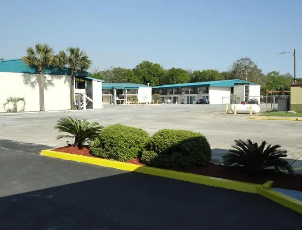 Western Inn hotel detail image 1