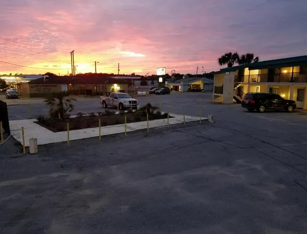 Western Inn hotel detail image 2