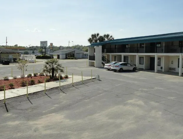 Western Inn hotel detail image 4