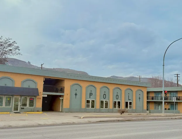 Courtyard Inn Vernon hotel detail image 1