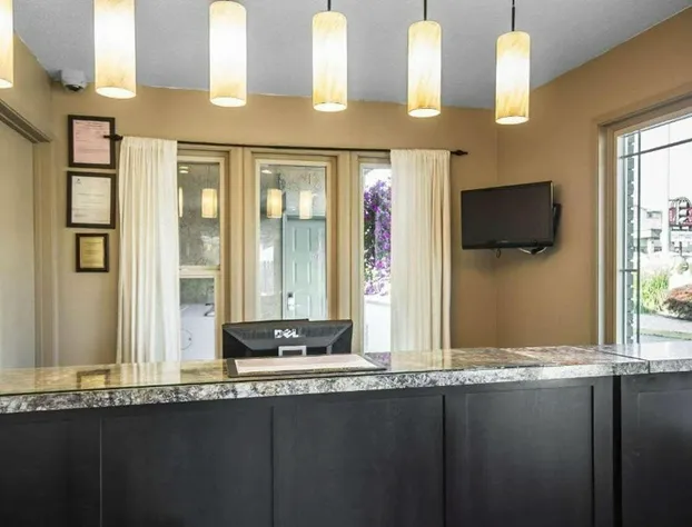 Courtyard Inn Vernon hotel detail image 2