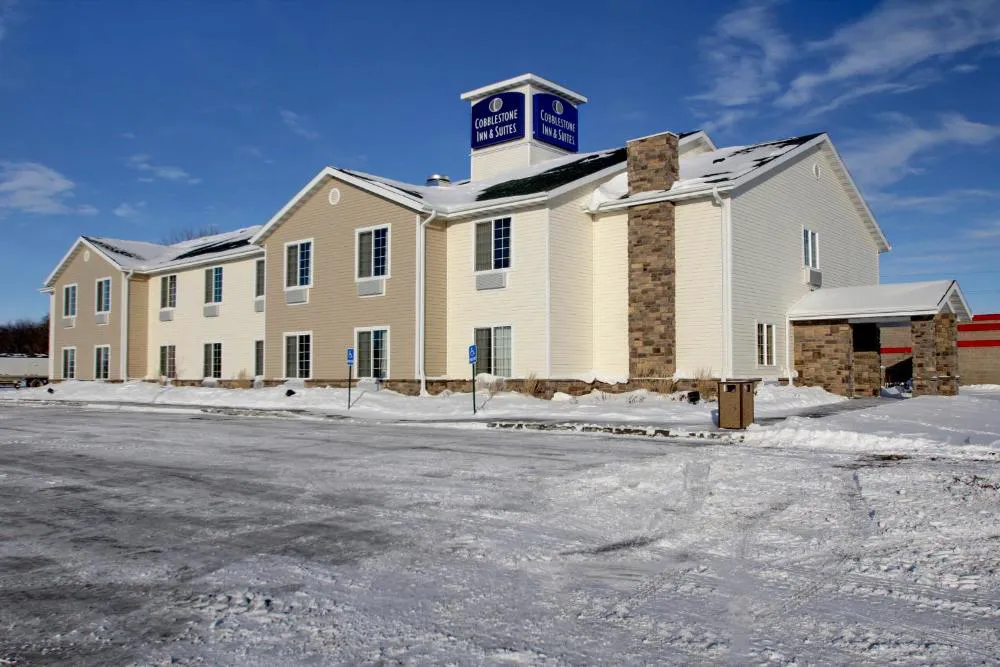 Cobblestone Inn & Suites - Carrington hotel hero