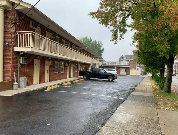 Red Carpet Inn hotel detail image 1