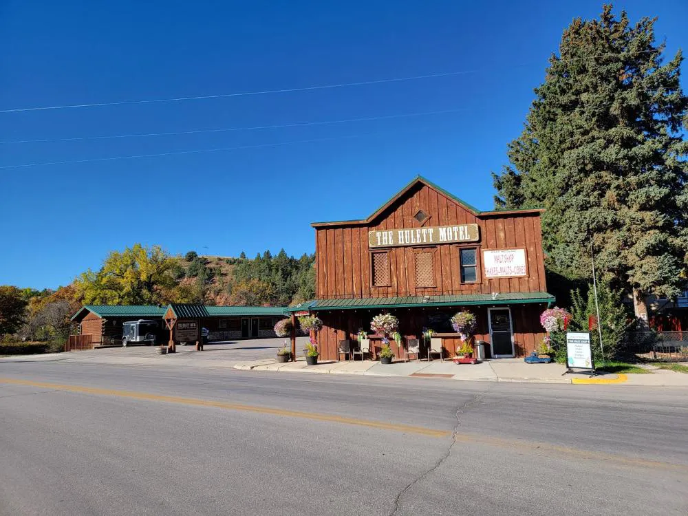 Hulett Motel hotel hero