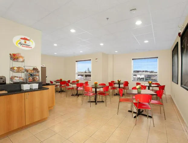 Super 8 by Wyndham Red Lake ON hotel detail image 3