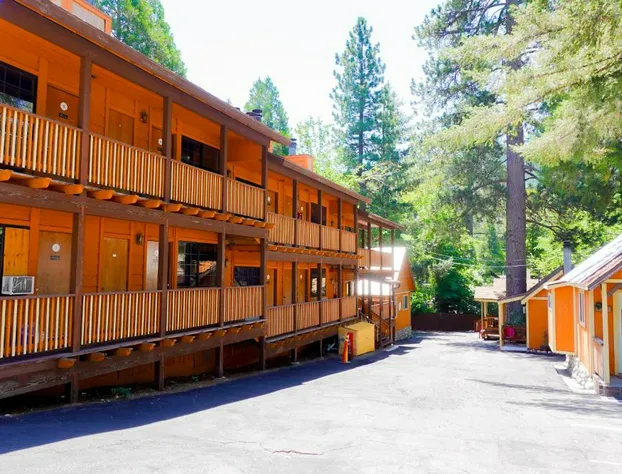 Sleepy Hollow Cabins and Hotel hotel detail image 1