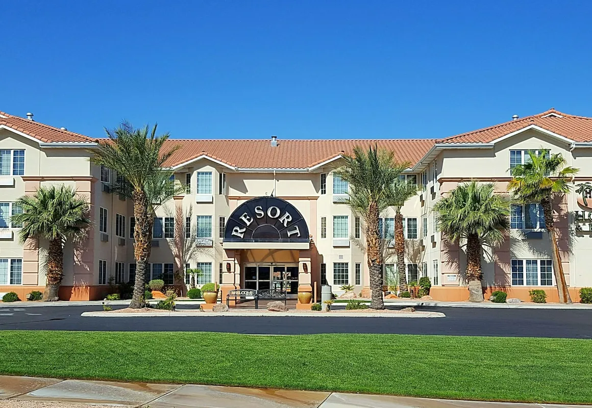 Highland Estates Condotel hotel hero