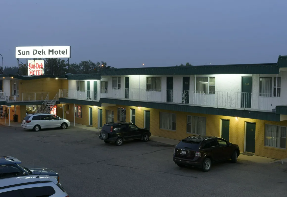 Sun-Dek Motel hotel hero
