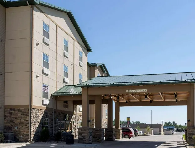 MainStay Suites Williston hotel detail image 1