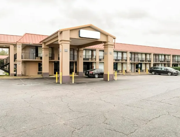 OYO Hotel Bossier City LA - Red River hotel detail image 1