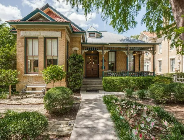 Noble Inns hotel detail image 1