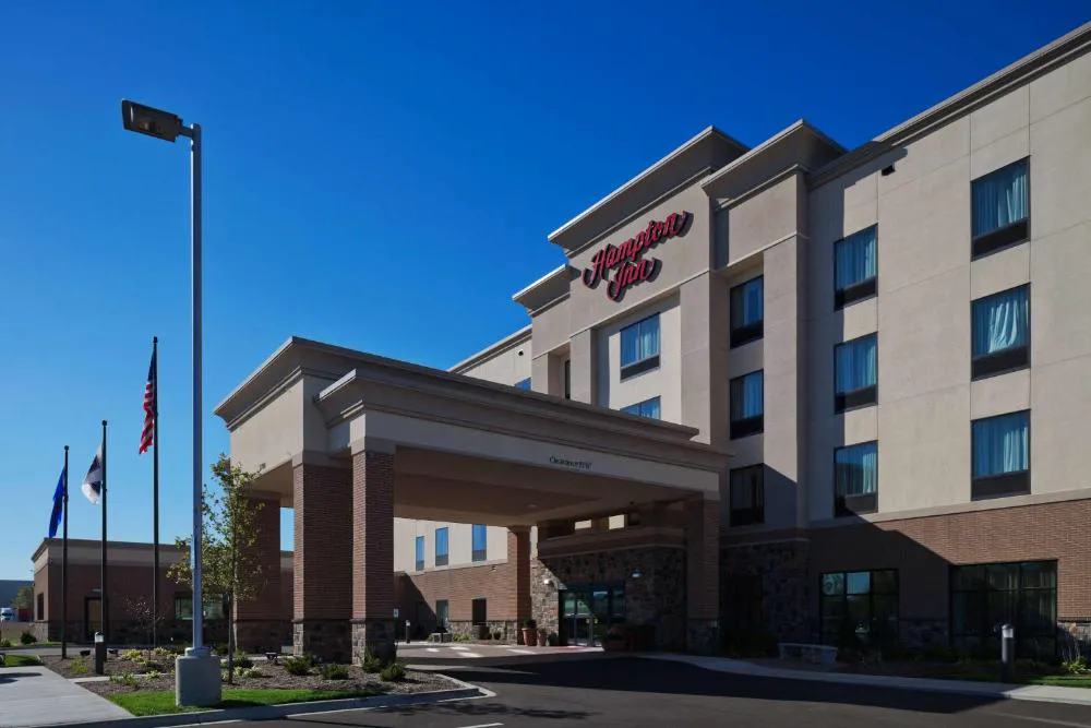 Hampton Inn Beloit hotel hero