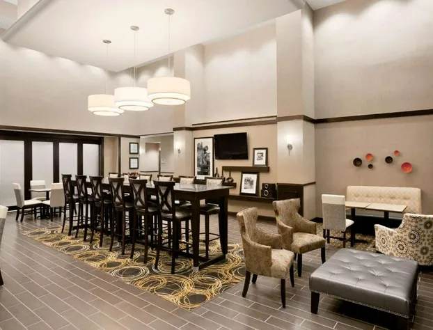 Hampton Inn & Suites Mansfield hotel detail image 3