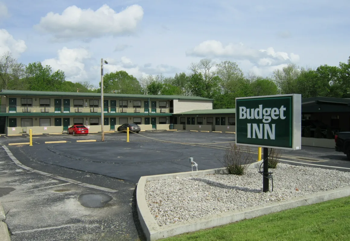 Budget Inn Cassville hotel hero
