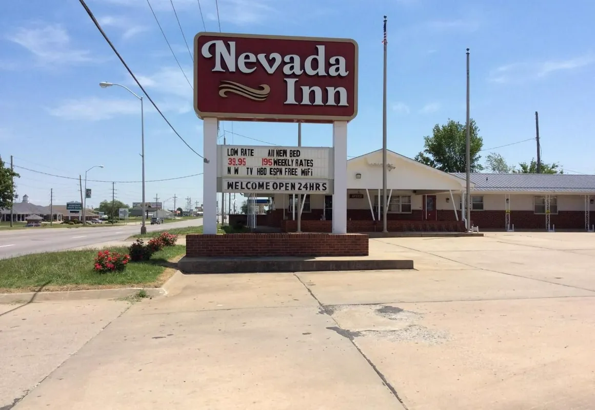 Nevada Inn hotel hero