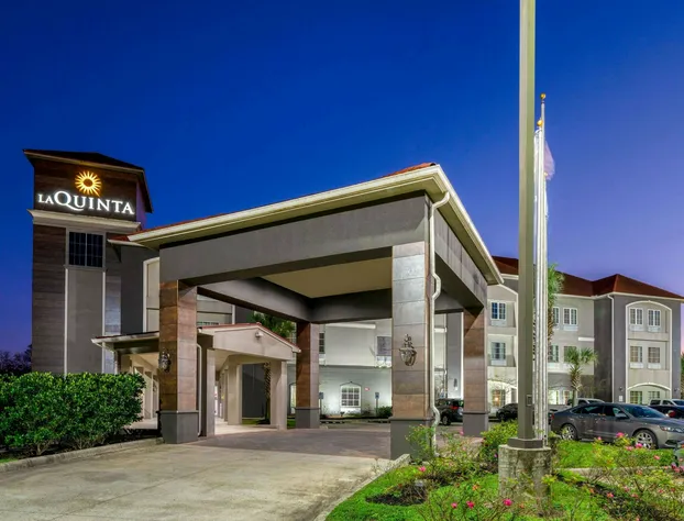 La Quinta Inn & Suites by Wyndham Boutte hotel detail image 1